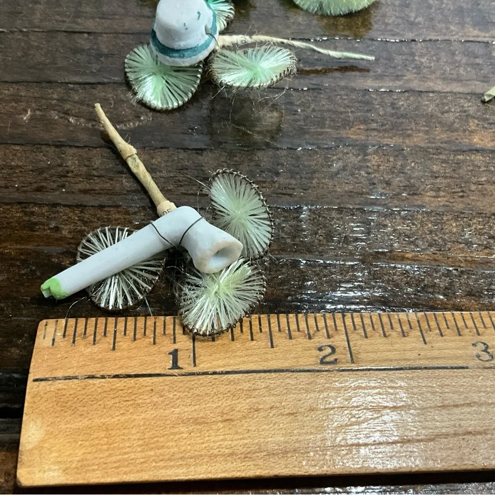 Unique Vintage this lot